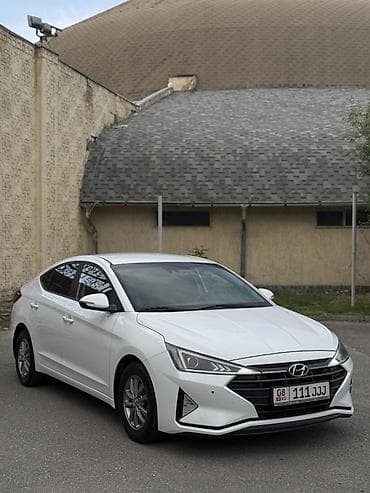 Hyundai Elantra: 2019 г., 1.6 л, Автомат, Бензин, Седан