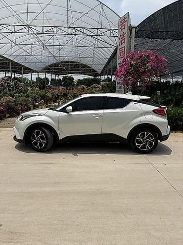 fit 2020: Toyota C-HR: 2020 г., 2 л, Вариатор, Бензин — 4