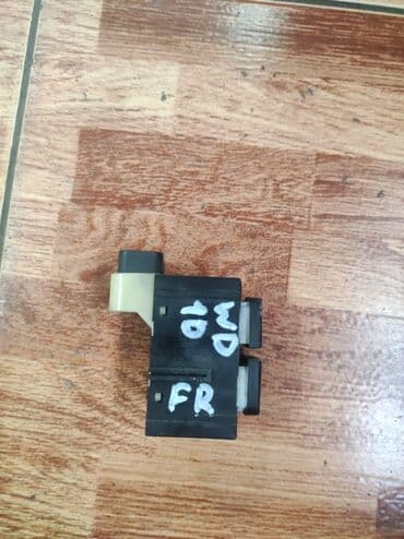 авто богажник: Toyota Windom 10 кнопки, Тойота Виндом 10 Кнопки открытия багажника — 3