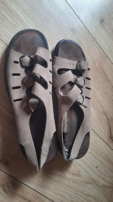 Жеке буюмдар: Босоножкалар, 40, Clarks, Колдонулган, түсү - Саргыч боз, Өзү алып кетүү — 1