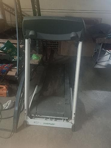 ccd диск: Беговая дорожка Tunturi (электрическая) - Панель управления с крупным — 2