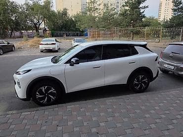 e2 byd: Changan Qiyuan Q05: 2026 г., Автомат, Электромобиль, Универсал — 9