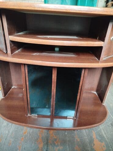 зеркало бу для дома: Тумба под телевизор в отличном состоянии большая — 1