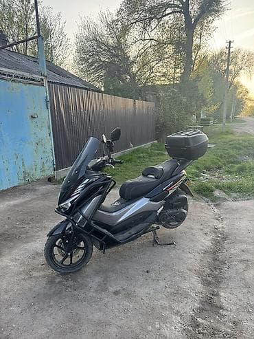 super cub: Срочно продаю
Скутер NMAXI 
150кубов, состояние отличное — 4