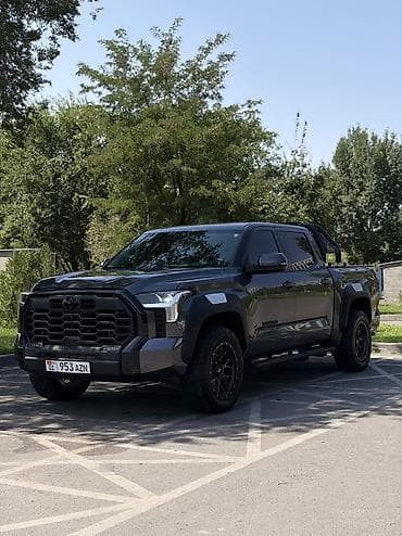 секвойя: Toyota Sequoia: 2024 г., 3.4 л, Бензин, Пикап — 1