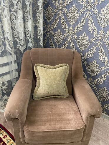 спалны диван буу: Комплект мягкой мебели, Б/у, Бесплатная доставка — 4