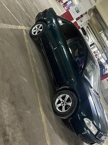 Audi: Audi A4: 1986 г., 1.6 л, Механика, Бензин, Седан — 2