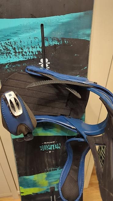 дека: Burton, Универсальные, С креплениями, Б/у — 2