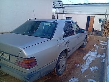 крыло бмв е34: Mercedes-Benz W124: 1986 г., 2 л, Механика, Дизель, Седан — 7