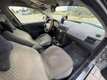 e34 520: Ford Mondeo: 2002 г., 2.5 л, Механика, Бензин — 6