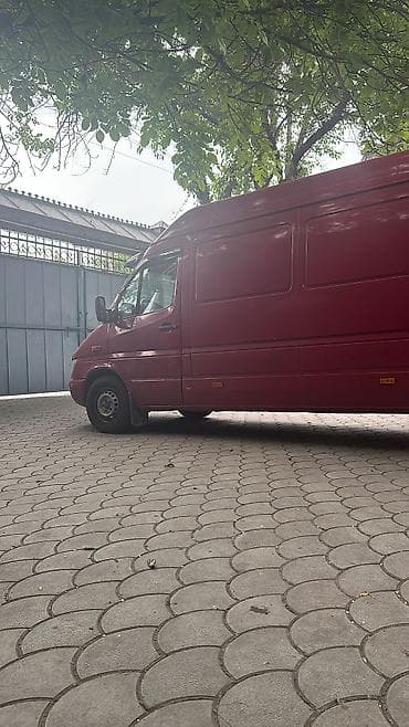 скутер водный: Легкий грузовик, Mercedes-Benz — 3