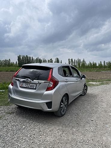 rs6 audi: Honda Fit: 2017 г., 1.5 л, Вариатор, Бензин, Хэтчбэк — 3