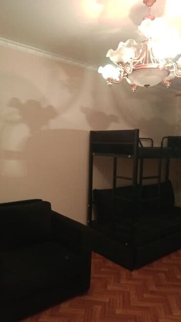 аренда квартиры в бишкеке посуточно: 4 комнаты, Душевая кабина, Постельное белье, Парковка — 1