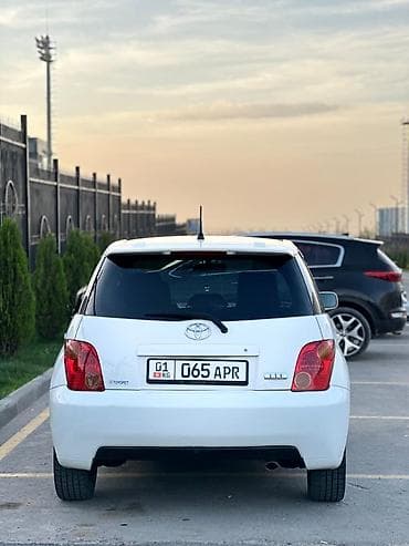 разводной ключ: Toyota Ist: 2003 г., 1.5 л, Автомат, Бензин, Хэтчбэк — 3