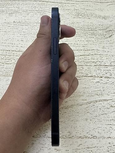 iphone 11: IPhone 12, Черный — 2