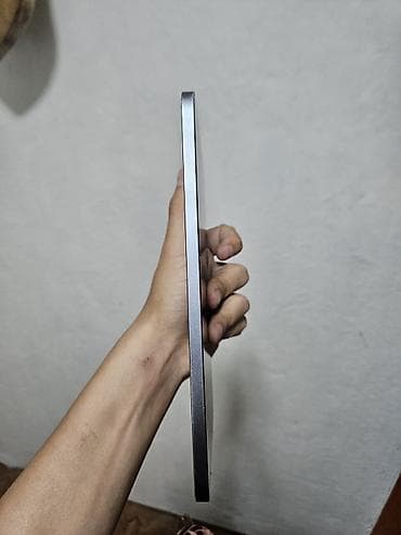 aipad mini: Планшет, Apple, память 64 ГБ, 8" - 9", Б/у, цвет - Серебристый — 3