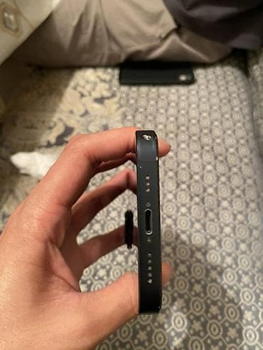 samsung a12: IPhone 14, Midnight — 5