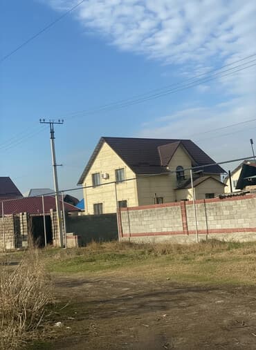 долгосрочная аренда домов токмок: Дом, 180 м², 5 комнат, Собственник, Косметический ремонт — 1