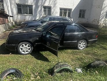 дом на калесах: Mercedes-Benz E-Class: 1998 г., 3.2 л, Автомат, Бензин, Седан — 3