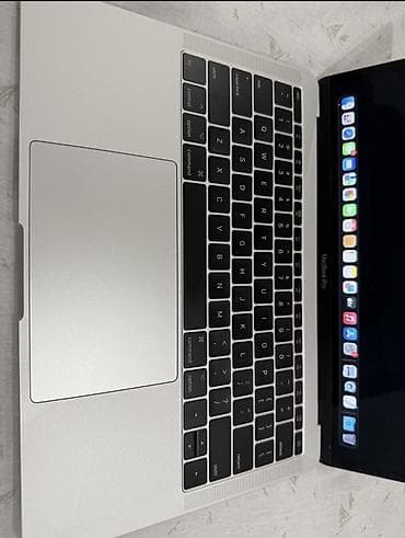 macbook pro 2018 цена: MacBook Pro 13.3 2017 • Intel Core i5 2.3 GHz • 8 GB RAM • SSD • — 2
