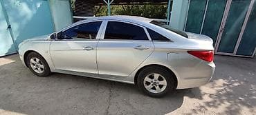 Hyundai Sonata: 2011 г., 2 л, Автомат, Бензин, Седан — 4