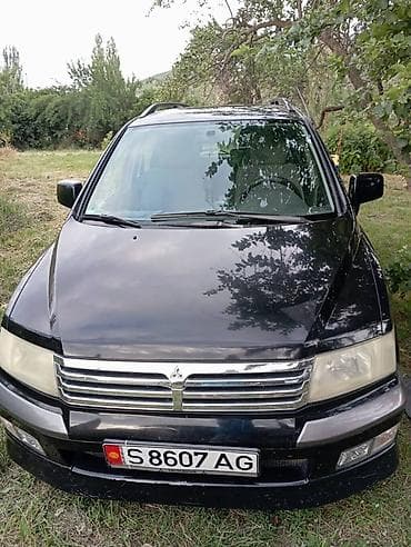 Транспорт: Mitsubishi Grandis: 2000 г., 2.4 л, Механика, Бензин, Универсал — 1