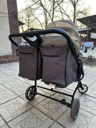прогулочные коляски для двойни: Коляска, цвет - Серебристый, Б/у — 2