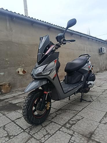 Тип скутера Yamaha, 50 куб. см, Бензин