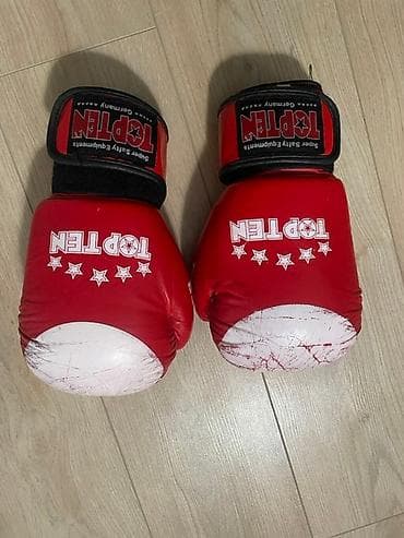 перчатки venum: Боксерские перчатки TOP TEN TIGER - Бренд: TOP TEN (Germany), серия — 3