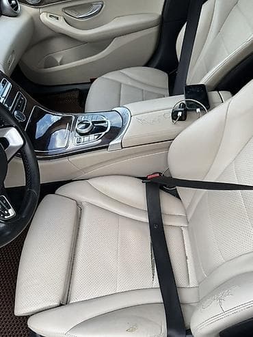 Транспорт: Mercedes-Benz C-Class: 2018 г., 2 л, Автомат, Бензин, Седан — 7