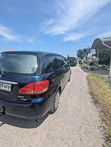 daf 75: Toyota Avensis Verso: 2002 г., 2 л, Механика, Газ, Минивэн — 4
