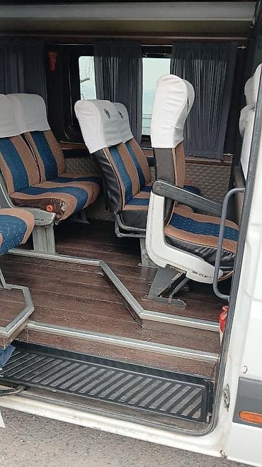 машина гест: Пассажирский микроавтобус Mercedes-Benz Sprinter (длинная база — 8