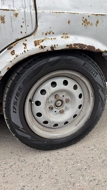 audi 100 диски: Колеса в сборе 175 / 65 / R 14, Железные, отверстий - 4 — 3