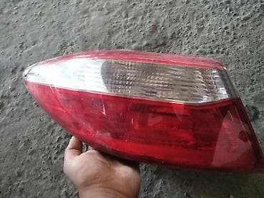 e500 124: Задний фонарь (левый) для автомобиля TOYOTA KAMRY 55Американец - — 1