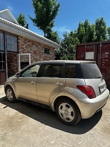 Продажа авто: Toyota Ist: 2003 г., 1.3 л, Автомат, Бензин, Хэтчбэк — 5