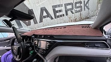 страшный машина: Алькантара Накидка на панель Toyota, цвет - Черный, Новый, Самовывоз, Платная доставка — 2