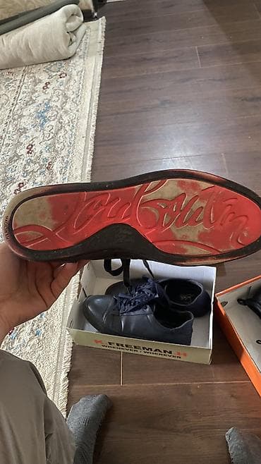 бу батинки: Мужские туфли, 40.5, 41, Christian Louboutin, Б/у, цвет - Черный, Платная доставка — 5