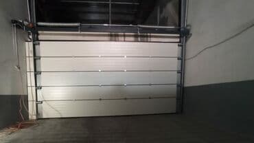 стойки для ограждение: Установка секционных ворот – универсальный вариант закрытия проема для — 16