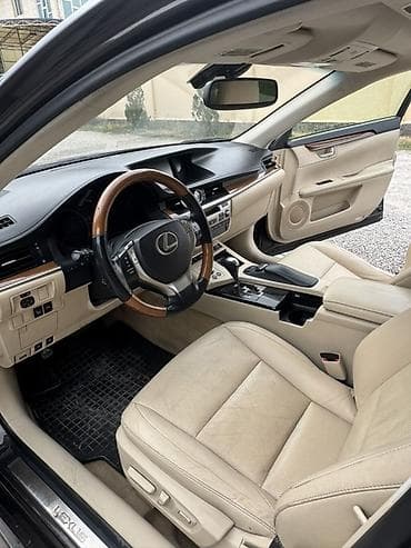 красный салон: Lexus ES: 2013 г., 2.5 л, Вариатор, Гибрид, Седан — 8