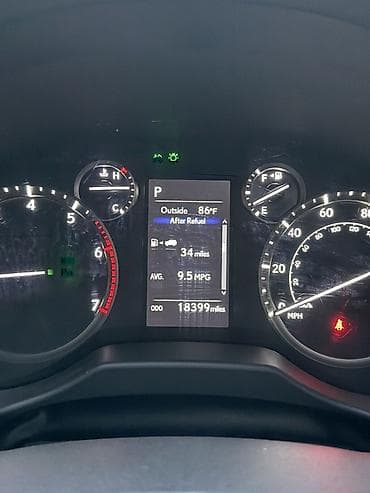 Lexus GX: 2022 г., 4.6 л, Автомат, Бензин, Внедорожник — 10
