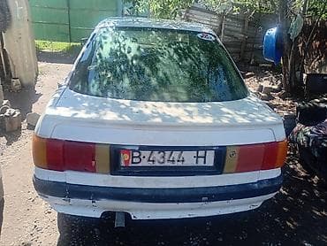 Audi 80: 1988 г., Седан — 2