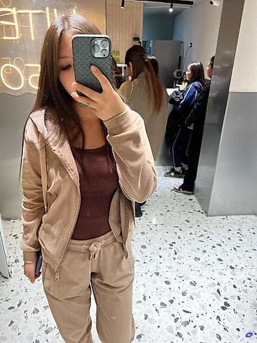 женские свитера велюровые: Женская одежда — подборка образов 1) Костюм велюровый, бежевый - — 1