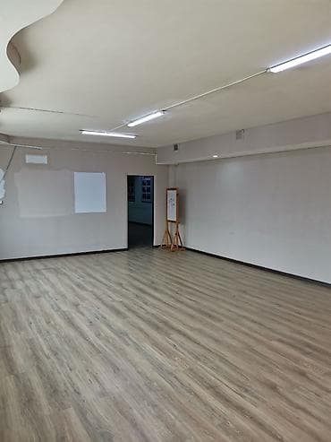 2600: 🏢 Сдаётся коммерческое помещение 📐 Площадь: 277 м² 🏢 Этаж: 2. 📍 Центр — 2