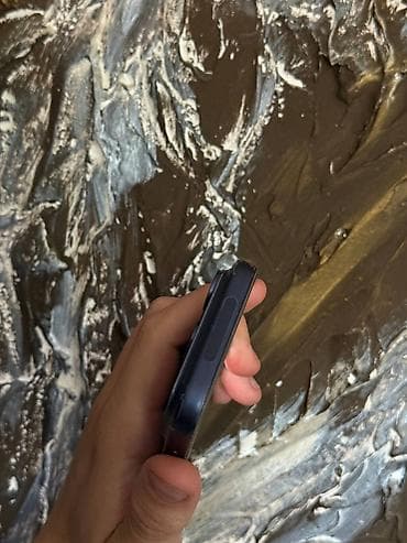 iphone air 17: IPhone 17 Pro, Б/у, 512 ГБ, Синий, Зарядное устройство, Защитное стекло, Чехол, 100 % — 6