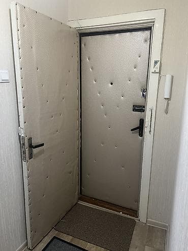 Двери двойные, бронированные. Самовывоз. Две двери за 6000 сом