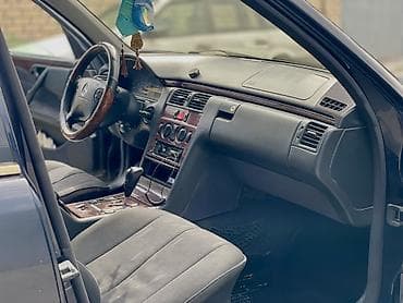 кампри: Mercedes-Benz E-Class: 2001 г., 2 л, Типтроник, Бензин, Седан — 9