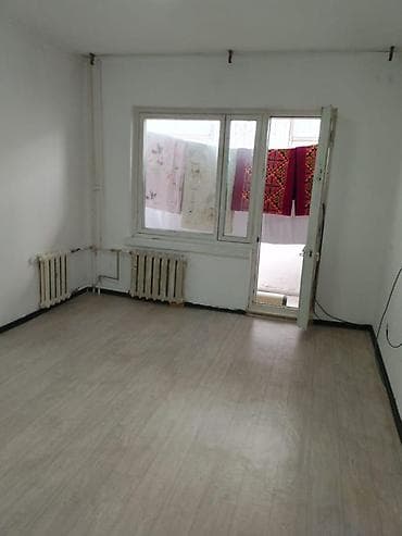 Квартиры: 1 комната, 35 м², 1 этаж, Старый ремонт — 8