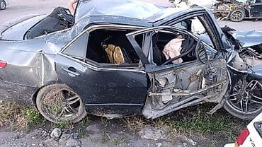 Автомобиль после ДТП на разбор Модель: седан среднего класса