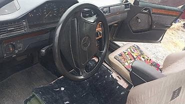 авто вит: Mercedes-Benz W124: 1993 г., 2.2 л, Автомат, Бензин, Седан — 1