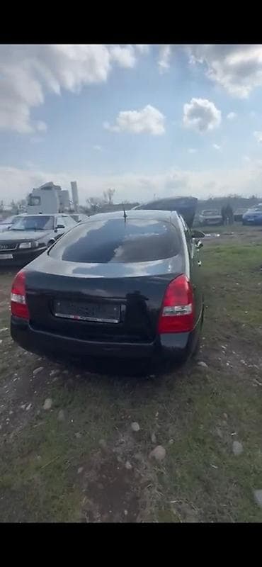 nissan cefiro 32: На продажу: автомобили на разбор по запчастям. 1) Черный седан Nissan — 2